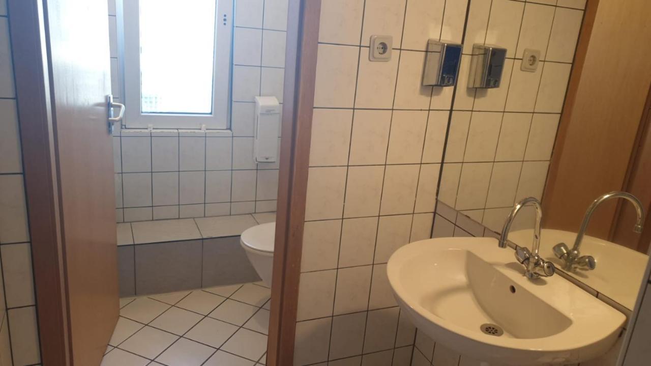 Isas Hostel Берлін Екстер'єр фото