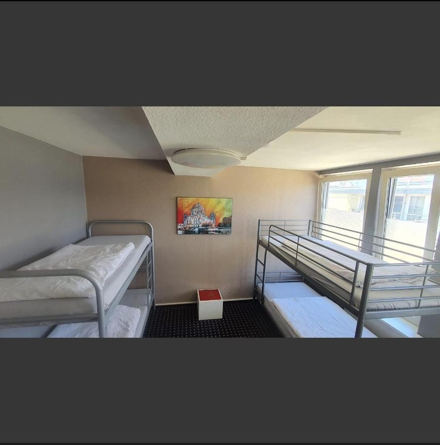 Isas Hostel Берлін Екстер'єр фото