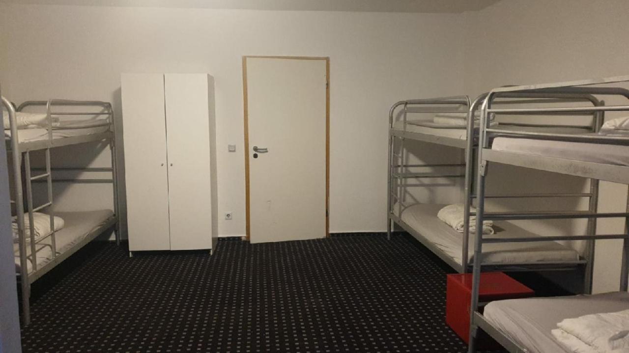 Isas Hostel Берлін Екстер'єр фото